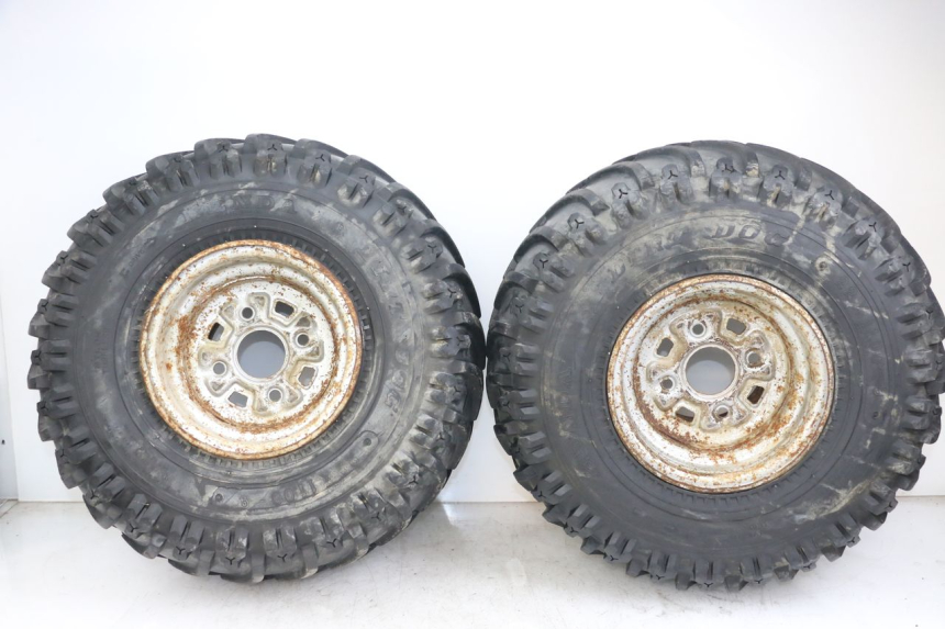 photo de OBRĘCZ TYLNA HONDA TRX 300 (1988 - 2000) - Widok z bliska