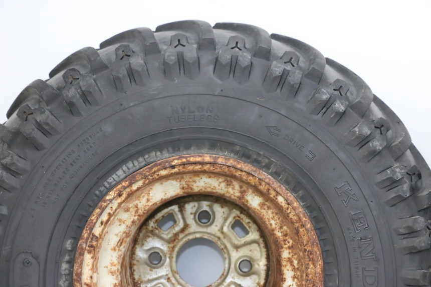 photo de OBRĘCZ TYLNA HONDA TRX 300 (1988 - 2000) - Struktura - zbliżenie