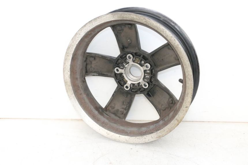 photo de OBRĘCZ TYLNA PIAGGIO VESPA GTS SUPER IE 125 (2009 - 2016) - Szczegół części