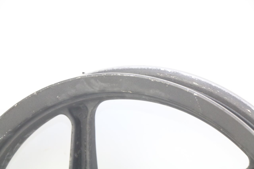 photo de OBRĘCZ TYLNA HONDA VISION NSC R 50 (2013 - 2015) - Zbliżenie komponentów