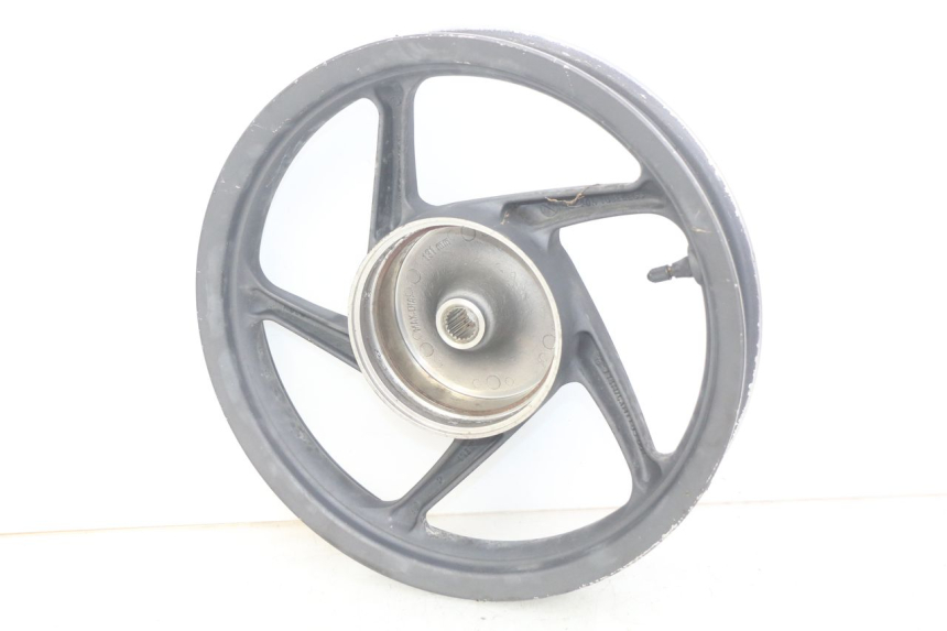 photo de OBRĘCZ TYLNA HONDA VISION NSC R 50 (2013 - 2015) - Widok z bliska