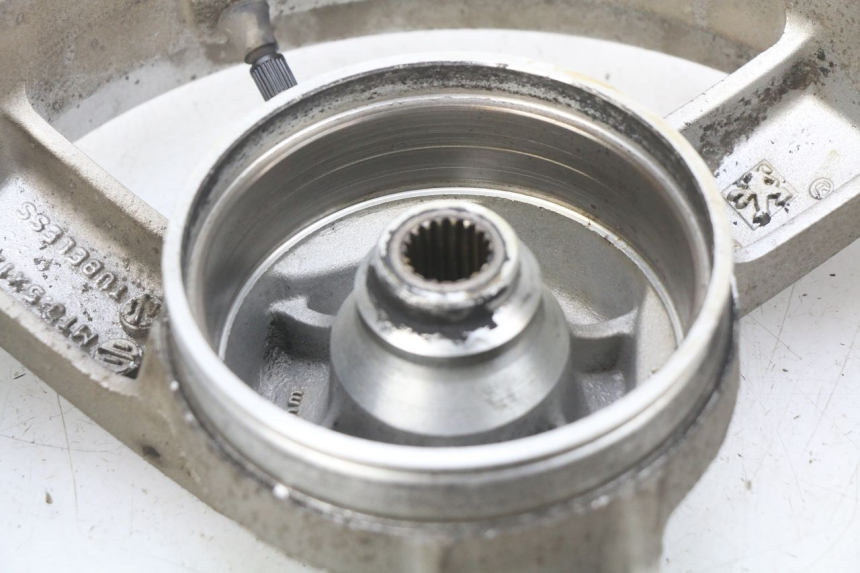 photo de OBRĘCZ TYLNA PEUGEOT VIVACITY NEW 4T 50 (2008 - 2017) - Szczegóły charakterystyczne