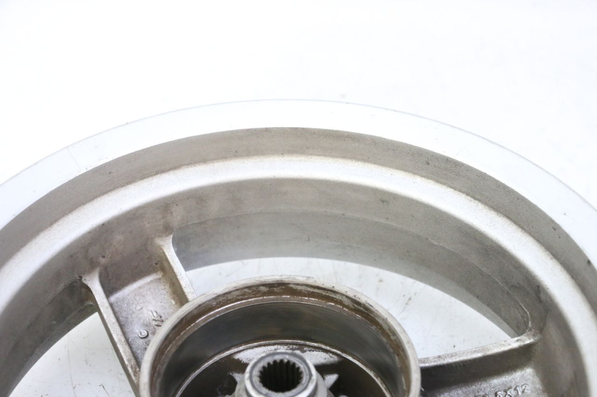 photo de OBRĘCZ TYLNA PEUGEOT VIVACITY NEW 4T 50 (2008 - 2017) - Szczegóły charakterystyczne