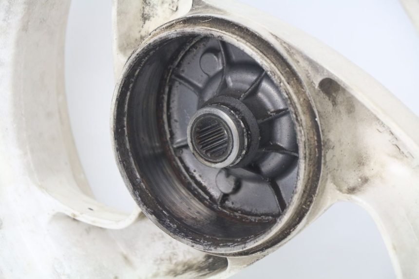 photo de OBRĘCZ TYLNA PEUGEOT VIVACITY 50 (1998 - 2003) - Stan powierzchni