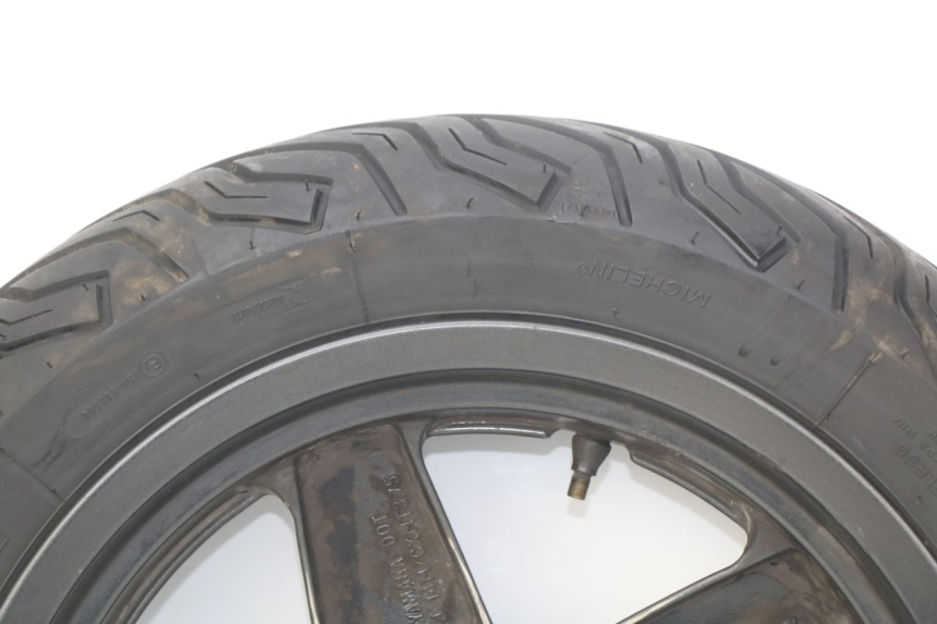 photo de OBRĘCZ TYLNA YAMAHA XMAX X-MAX 125 (2006 - 2009) - Zbliżenie komponentów