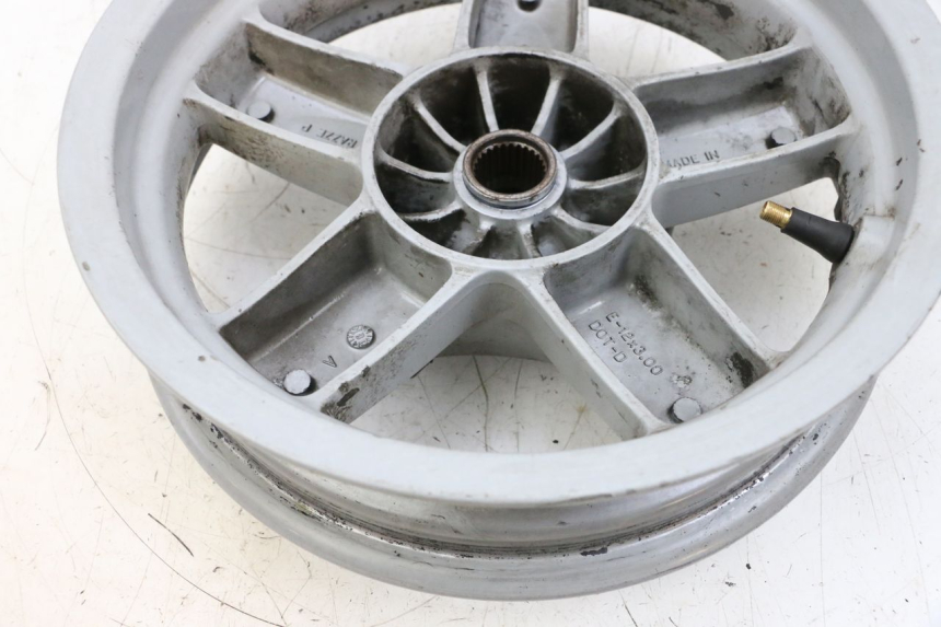 photo de OBRĘCZ TYLNA PIAGGIO X8 125 (2004 - 2007) - Inny kąt widzenia