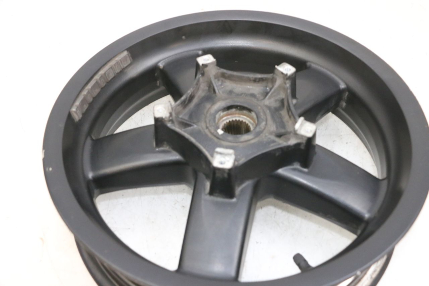 photo de OBRĘCZ TYLNA PIAGGIO XEVO - X EVO 125 (2007 - 2017) - Widok z bliska