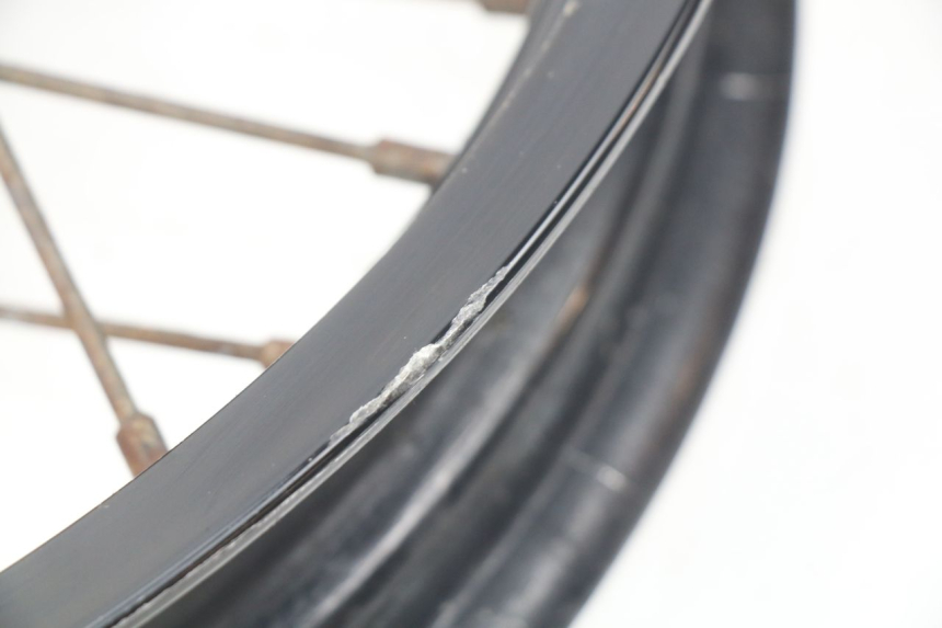 photo de OBRĘCZ TYLNA SUZUKI XF FREEWIND 650 (1997 - 2003) - Inny kąt widzenia