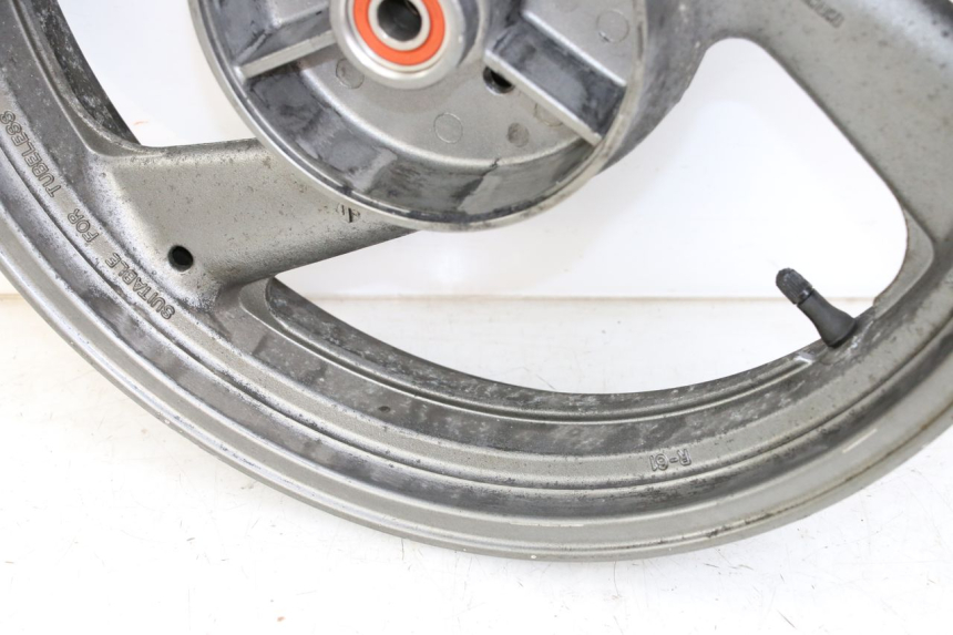 photo de OBRĘCZ TYLNA YAMAHA XJ600 XJ DIVERSION 600 (1992 - 1997) - Inny kąt widzenia