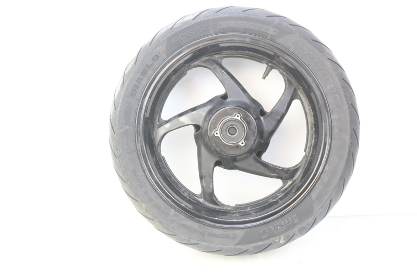 photo de OBRĘCZ TYLNA YAMAHA XP T-MAX TMAX ABS 500 (2004 - 2007) - Zbliżenie techniczne