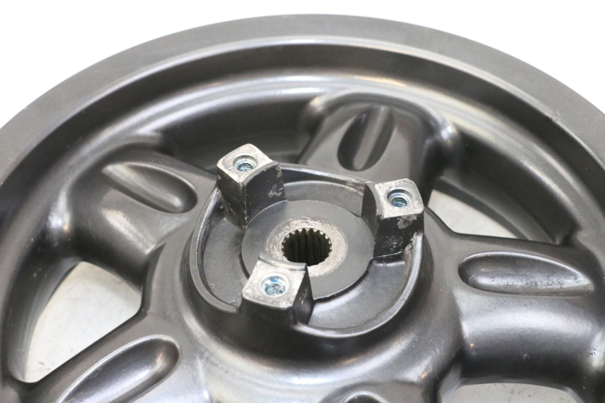 photo de OBRĘCZ TYLNA YAMAHA YP MAJESTY 125 (2007 - 2010) - Szczegóły charakterystyczne