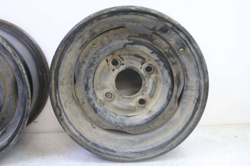 photo de OBRĘCZ TYLNA YAMAHA YFM GRIZZLY 550 (2008 - 2015) - Zbliżenie techniczne