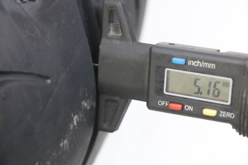 photo de OBRĘCZ TYLNA KAWASAKI Z 750 (2007 - 2013) - Zoom stanu zużycia