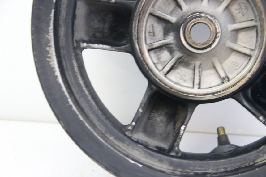 photo de OBRĘCZ TYLNA PIAGGIO ZIP 2T 50 (2009 - 2019) - Zoom stanu zużycia