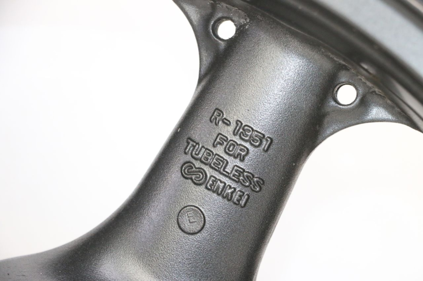 photo de OBRĘCZ TYLNA KAWASAKI ZR 7 750 (1999 - 2004) - Szczegóły charakterystyczne