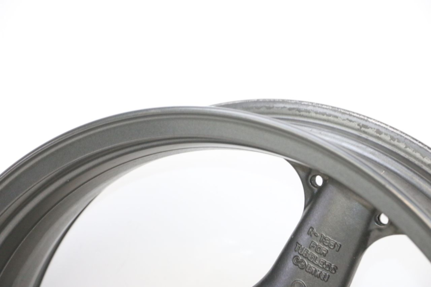 photo de OBRĘCZ TYLNA KAWASAKI ZR 7 750 (1999 - 2004) - Kontrola wizualna