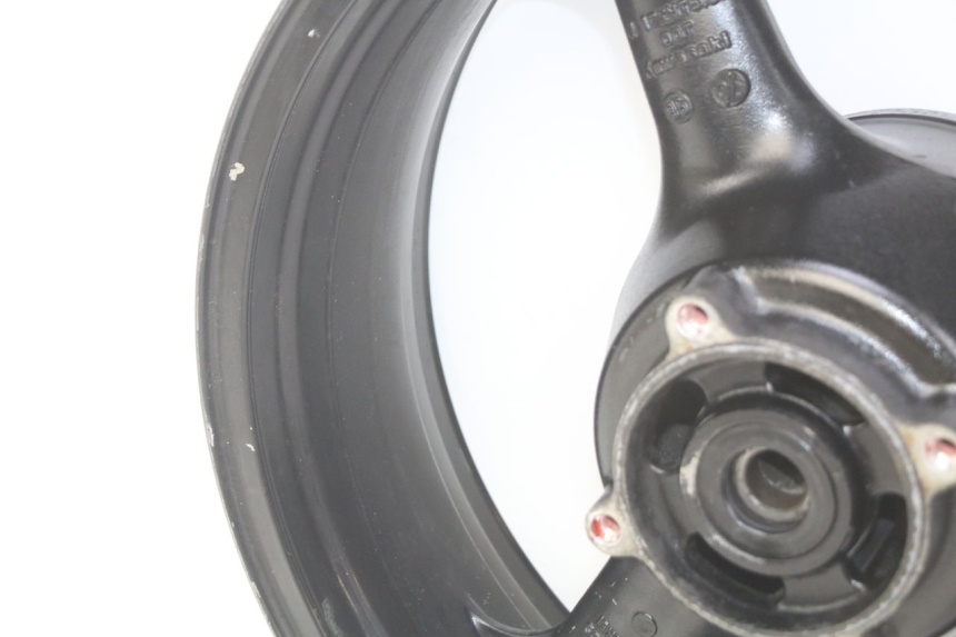 photo de OBRĘCZ TYLNA KAWASAKI ZX-6R ZX6R 600 (1995 - 1997) - Szczegóły charakterystyczne