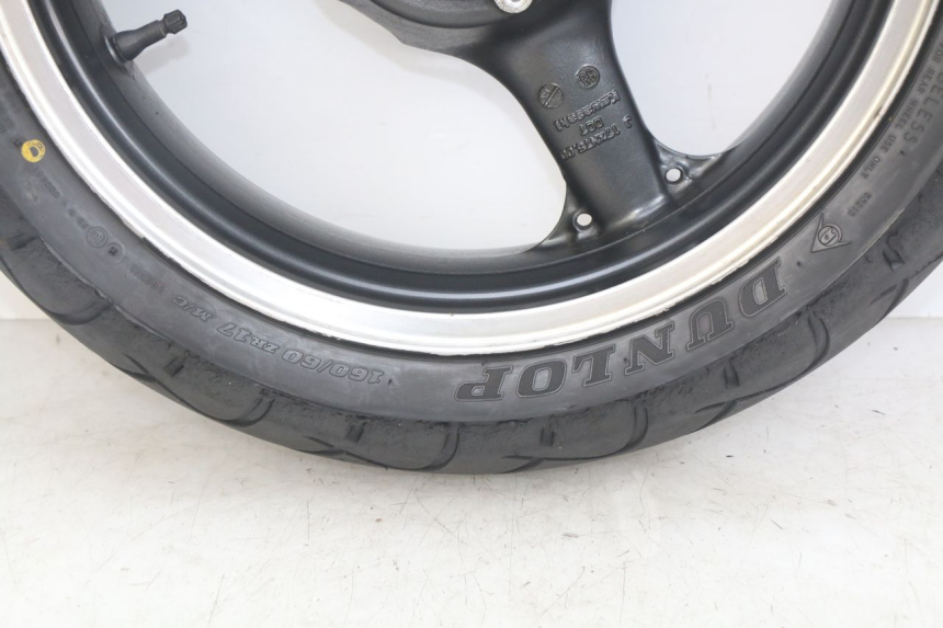 photo de OBRĘCZ TYLNA KAWASAKI ZX-6R ZX6R 600 (1995 - 1997) - Widok z bliska