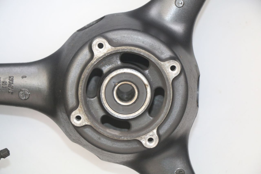 photo de OBRĘCZ TYLNA KAWASAKI ZX-6R ZX6R 600 (1995 - 1997) - Kontrola wizualna