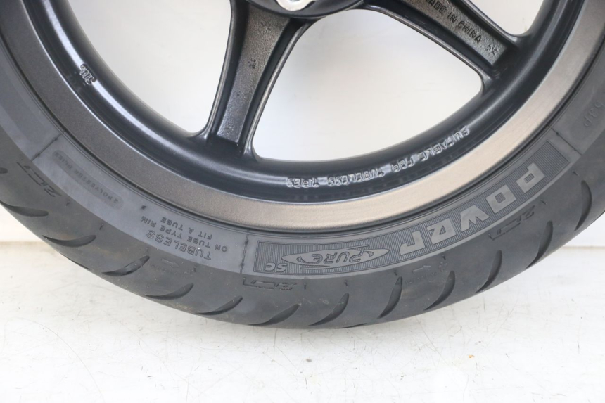 photo de OBRĘCZ PRZEDNIA YAMAHA AEROX 2T 50 (2013 - 2017) - Szczegóły charakterystyczne