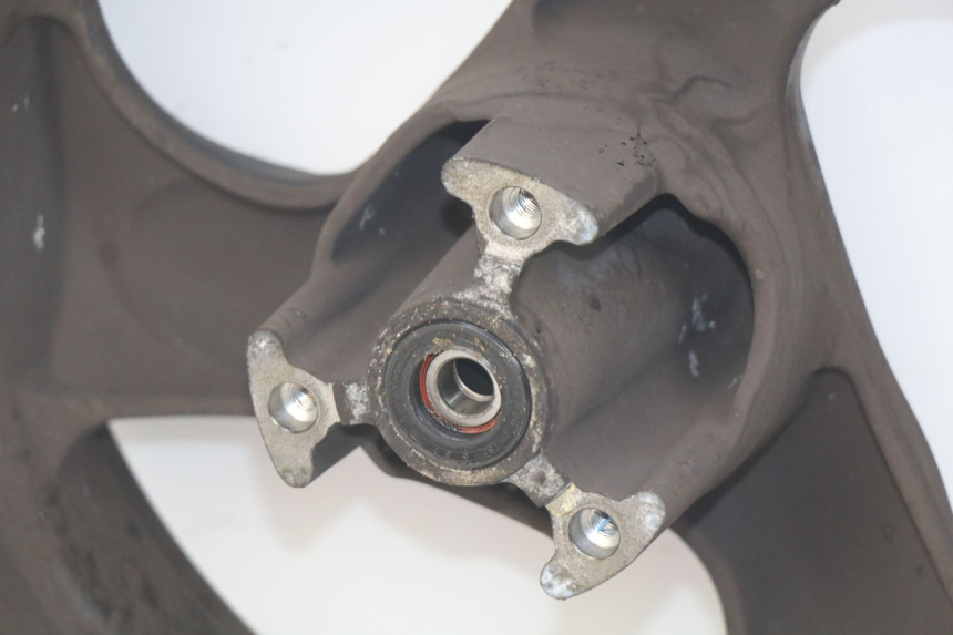 photo de OBRĘCZ PRZEDNIA KYMCO AGILITY 4T 50 (2005 - 2018) - Szczegóły charakterystyczne