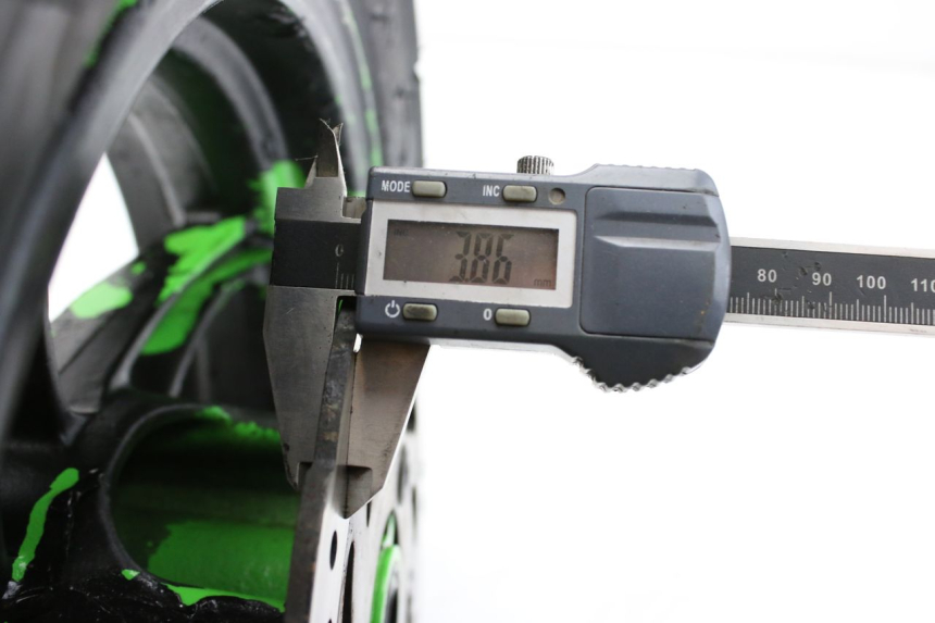 photo de OBRĘCZ PRZEDNIA KYMCO AGILITY NAKED RENOUVO 4T 50 (2018 - 2020) - Punkty mocowania