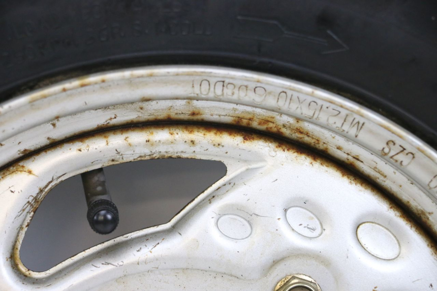 photo de OBRĘCZ PRZEDNIA KYMCO AGILITY PREMIUM 50 (2007 - 2010) - Oznaczenia i referencje