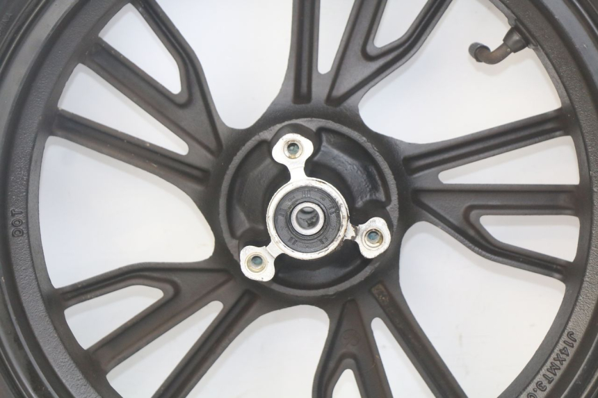 photo de OBRĘCZ PRZEDNIA NECO ALEXONE 125 (2017 - 2024) - Zbliżenie komponentów