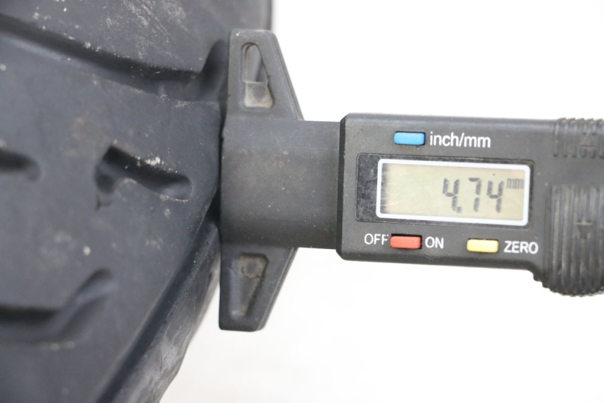 photo de OBRĘCZ PRZEDNIA HYOSUNG GV AQUILA 125 (2000 - 2009) - Inny kąt widzenia