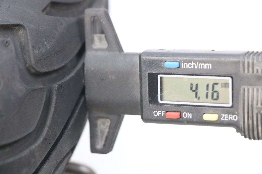 photo de OBRĘCZ PRZEDNIA TAOTAO BEATBOX 2 50 (2005 - 2017) - Zoom stanu zużycia