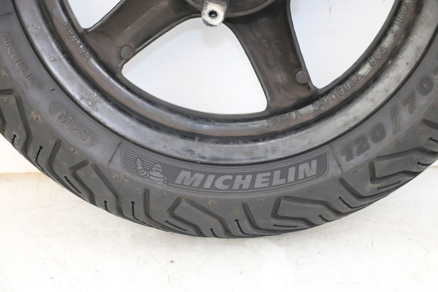 photo de OBRĘCZ PRZEDNIA YAMAHA BW'S BWS 125 (2010 - 2013) - Widok z bliska