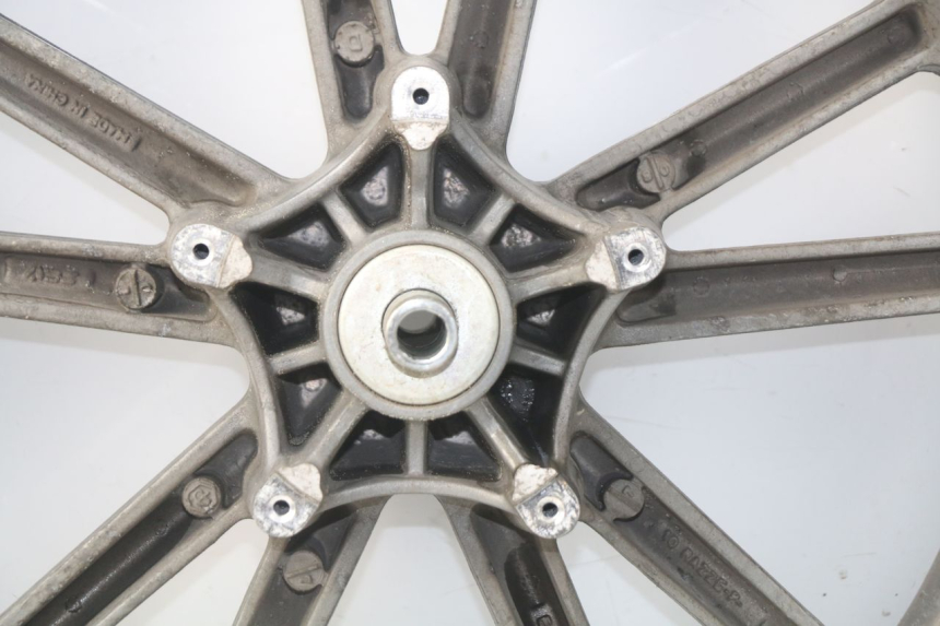 photo de OBRĘCZ PRZEDNIA PIAGGIO CARNABY 125 (2007 - 2011) - Zbliżenie komponentów