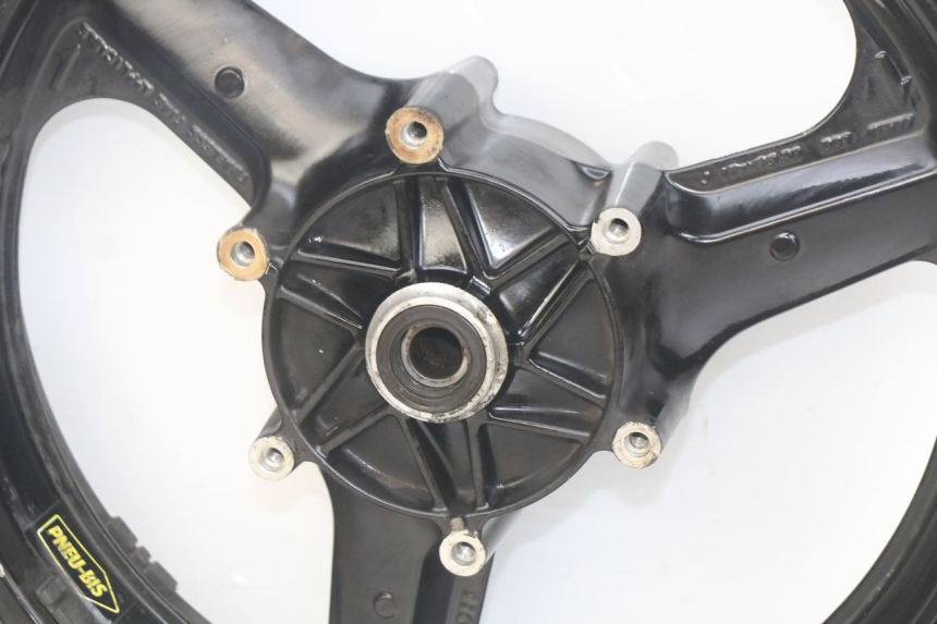 photo de OBRĘCZ PRZEDNIA HONDA CBR F SC25 1000 (1989 - 1992) - Zbliżenie komponentów