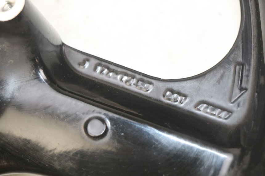 photo de OBRĘCZ PRZEDNIA HONDA CBR F SC25 1000 (1989 - 1992) - Zoom stanu zużycia