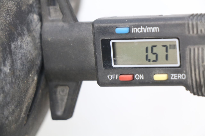 photo de OBRĘCZ PRZEDNIA HONDA CBR RR FIREBLADE 900 (1992 - 1994) - Szczegół części