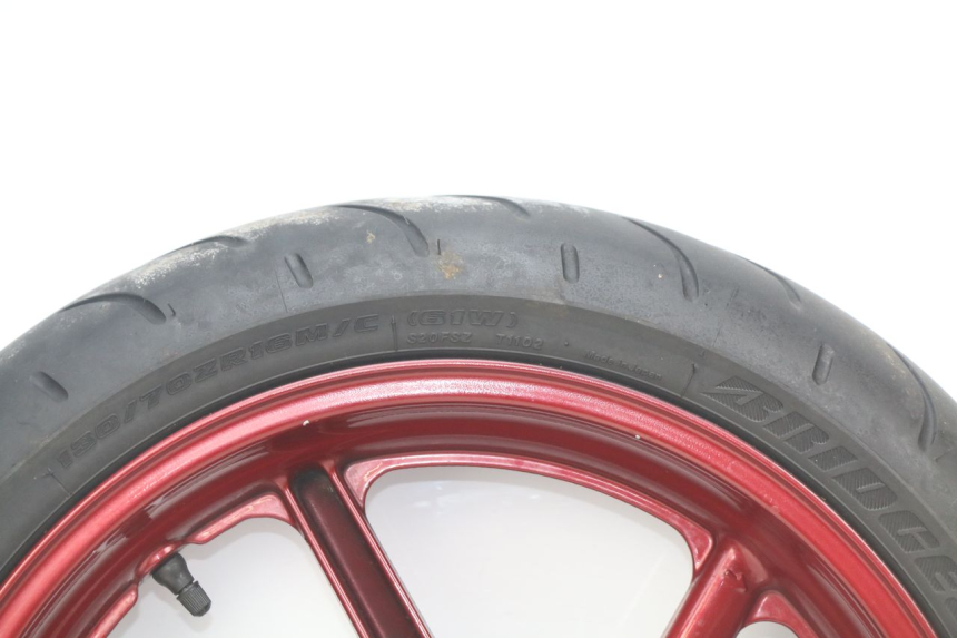 photo de OBRĘCZ PRZEDNIA HONDA CBR RR FIREBLADE 900 (1992 - 1994) - Zbliżenie komponentów