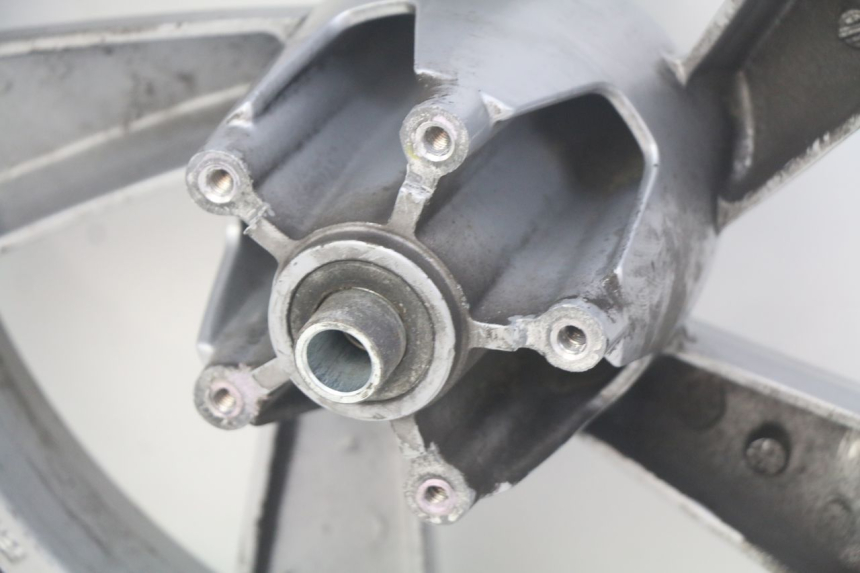 photo de OBRĘCZ PRZEDNIA PEUGEOT CITYSTAR 125 (2011 - 2017) - Zbliżenie techniczne