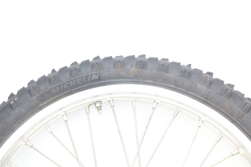 photo de OBRĘCZ PRZEDNIA HONDA CRF CR-F 450 (2005 - 2008) - Widok z bliska