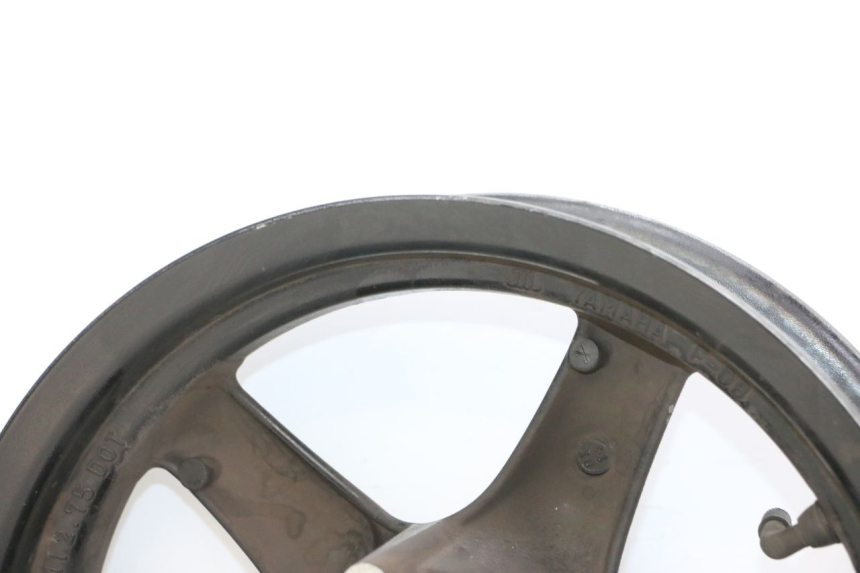 photo de OBRĘCZ PRZEDNIA YAMAHA CYGNUS X INJECTION 125 (2007 - 2013) - Szczegóły charakterystyczne