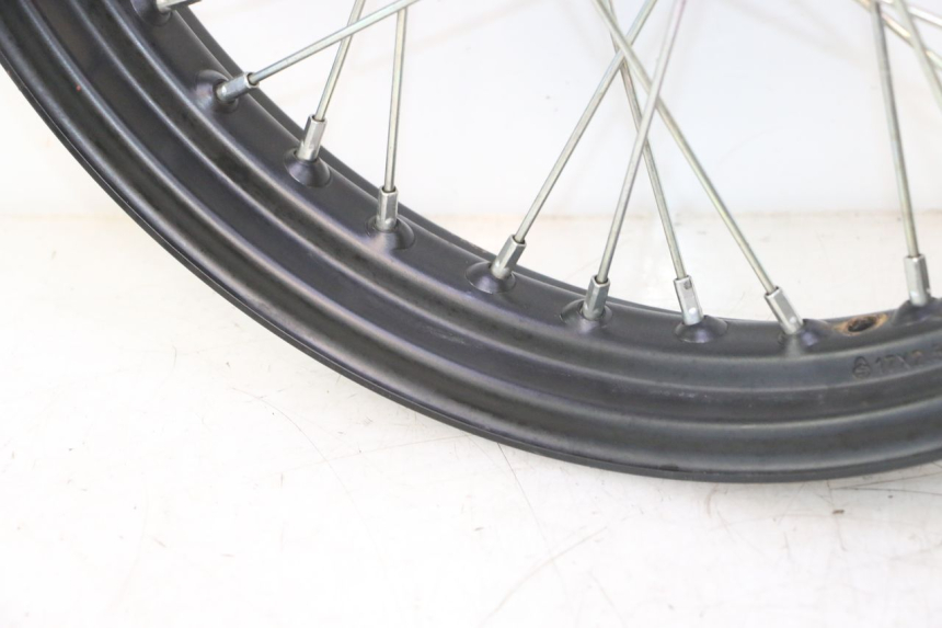 photo de PRZEDNIA FELGA MASH DIRT TRACK 50 (2018 - 2020) - Struktura - zbliżenie