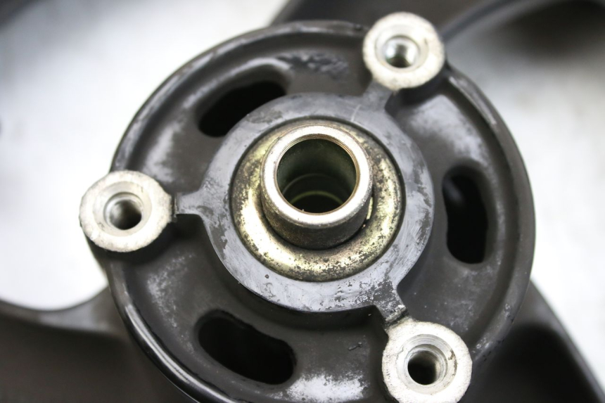 photo de OBRĘCZ PRZEDNIA PEUGEOT ELYSTAR 50 (2002 - 2014) - Zbliżenie komponentów