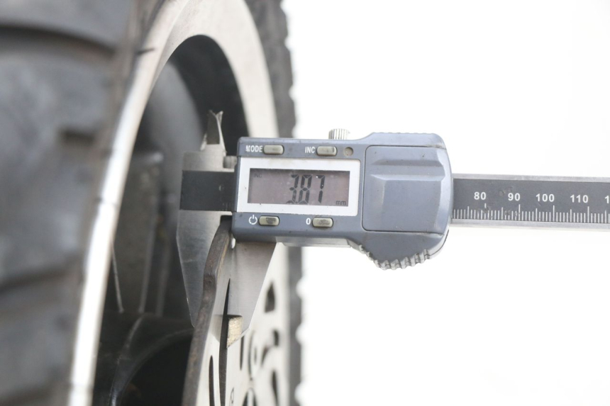 photo de OBRĘCZ PRZEDNIA KEEWAY F-ACT FACT 50 (2006 - 2011) - Zoom stanu zużycia