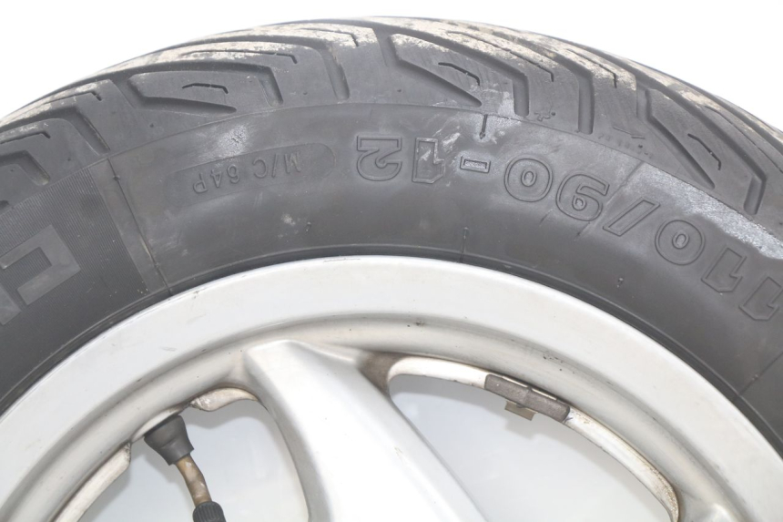 photo de OBRĘCZ PRZEDNIA HONDA FES PANTHEON 2T 125 (1998 - 2002) - Zbliżenie komponentów