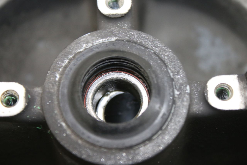 photo de OBRĘCZ PRZEDNIA HONDA FES S-WING SWING ABS 125 (2007 - 2015) - Zbliżenie techniczne