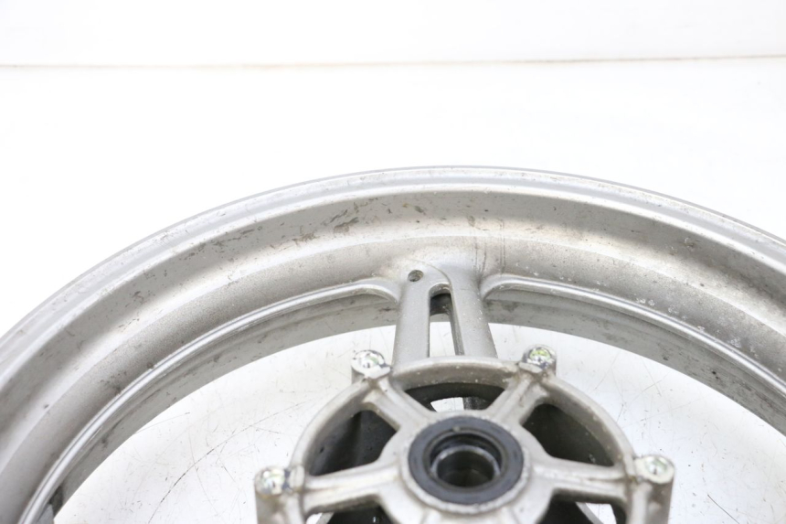 photo de OBRĘCZ PRZEDNIA YAMAHA FJR ABS 1300 (2006 - 2012) - Zbliżenie techniczne