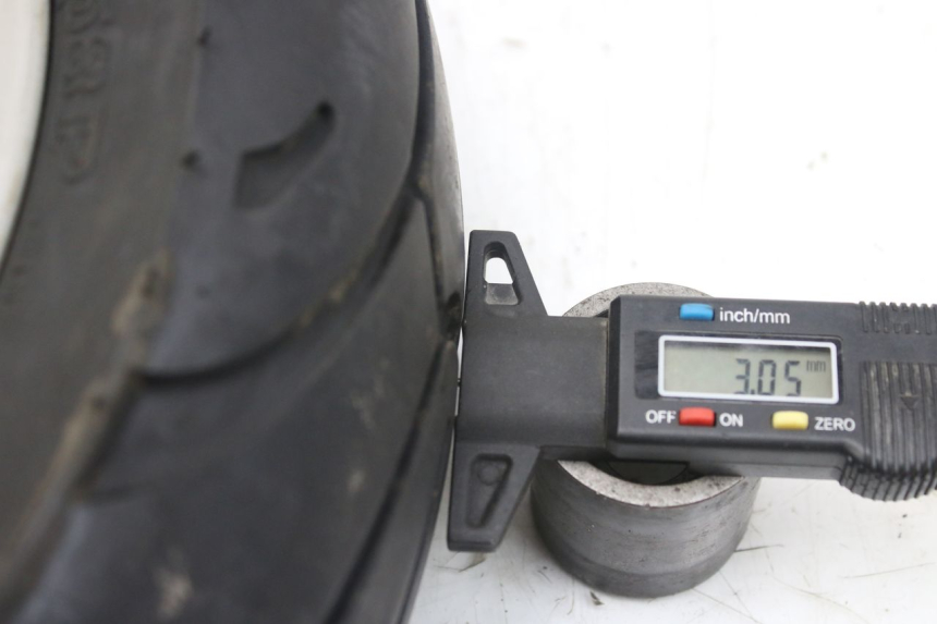 photo de OBRĘCZ PRZEDNIA PIAGGIO FLY 4T 50 (2013 - 2017) - Widok z bliska