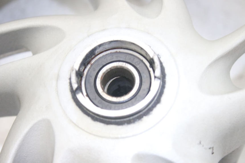 photo de OBRĘCZ PRZEDNIA PIAGGIO FLY 4T 50 (2013 - 2017) - Zoom stanu zużycia