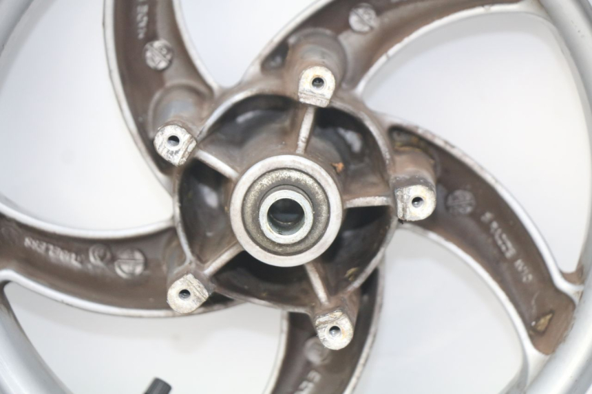 photo de OBRĘCZ PRZEDNIA PIAGGIO FLY 100 (2006 - 2010) - Zbliżenie techniczne