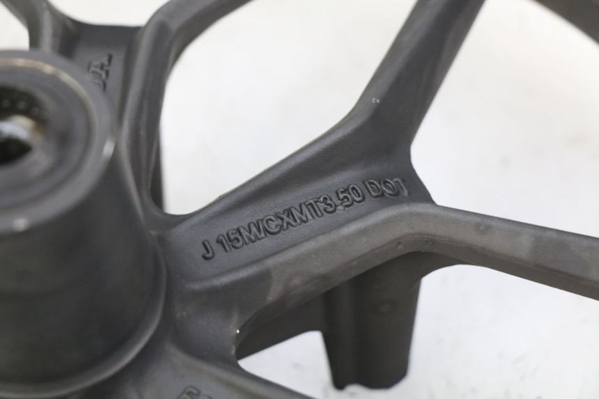 photo de OBRĘCZ PRZEDNIA HONDA FORZA 125 (2015 - 2016) - Szczegół części