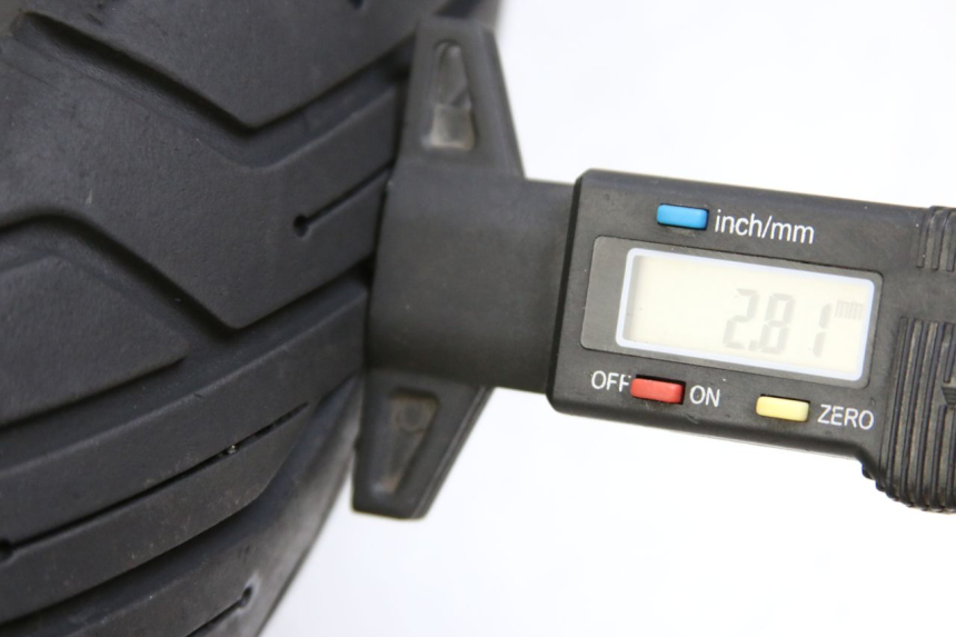 photo de OBRĘCZ PRZEDNIA HONDA FORZA 125 (2015 - 2016) - Zoom stanu zużycia